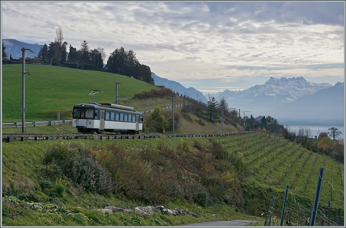The MOB Be 4/4 1006 (ex Bippperlisi) near Planchamp on the way to Fontanivent. 

23.11.2020