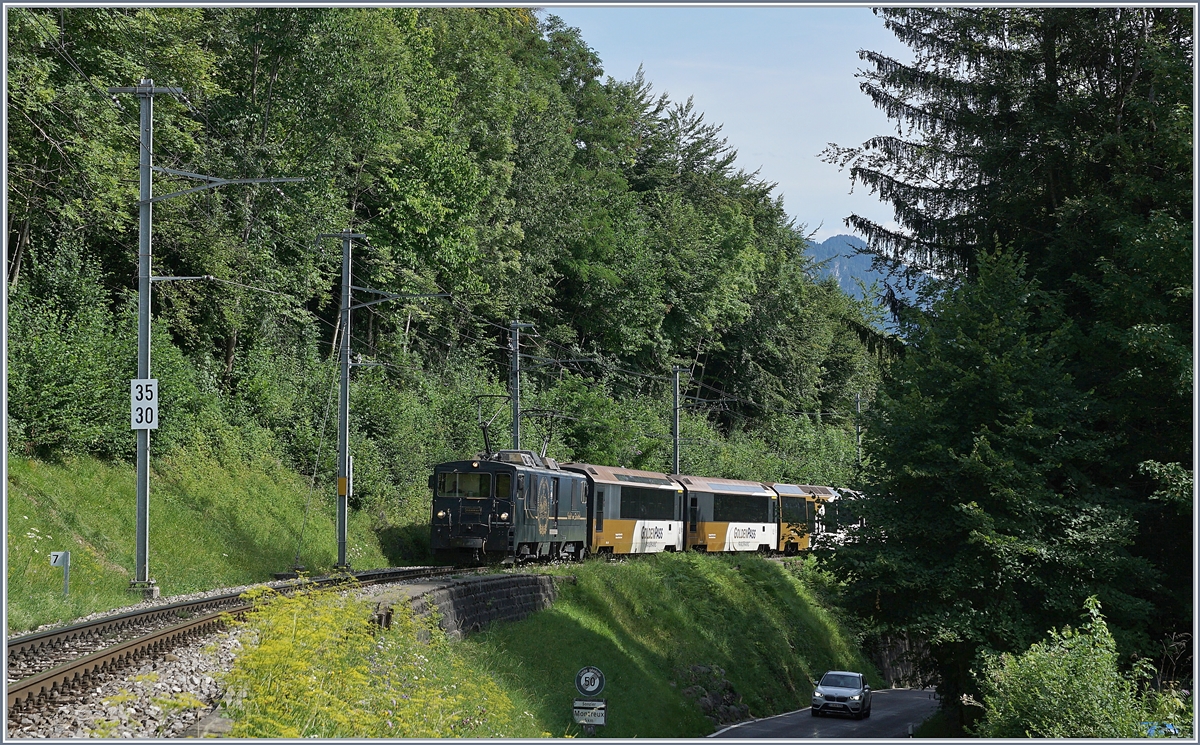 The MOB GDe 4/4 6002 with a Panoramic Express by Chamby. 

25.07.2020