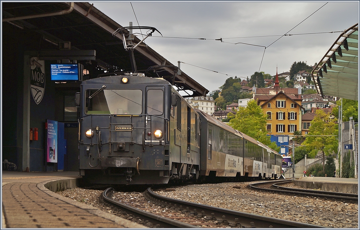 The MOB GDe 4/4 6002 wiht a Panoramic Express to Zweisimmen in Montreux.

06.09.2020