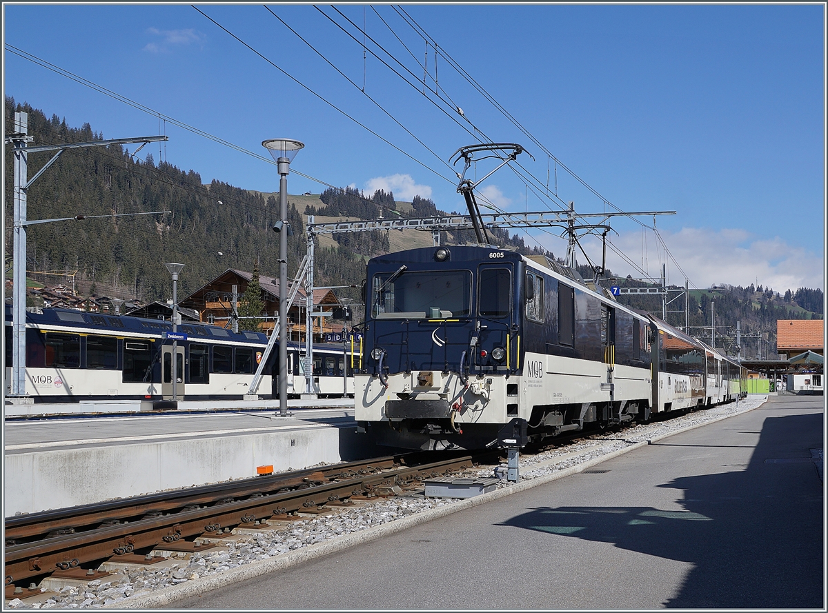 The MOB GDe 4/4 6005 (and the GDe 4/43 6003) wiht a local train to Lenk im Simmental in Zweisimmen. 

14.04.2021