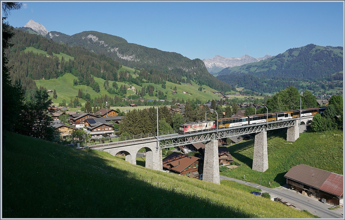 The MOB GDe 4/4 6006 with a Panoramic Express by Gstaad. 

02.06.2020