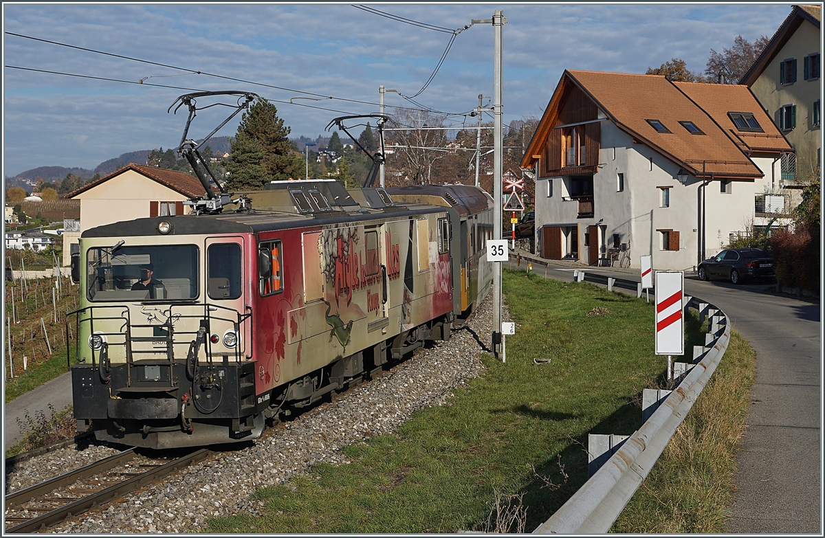 The MOB GDe 4/4 6006  Aigle les Murailles  with a Panoraqmic Express by Planchamp on the way to Montreux.

23.11.2020