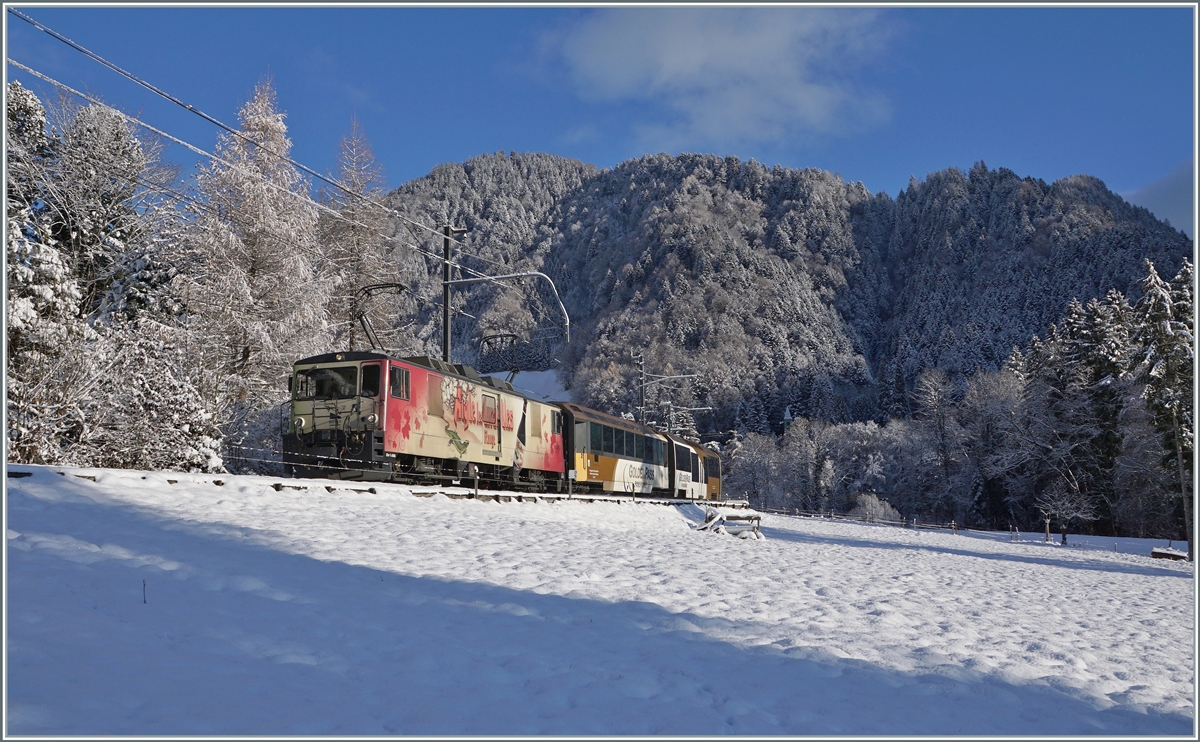The MOB GDe 4/4 6006 with his Panoramic Express from Zweisimmen to Montreux by Les Avants.

02.12.2020