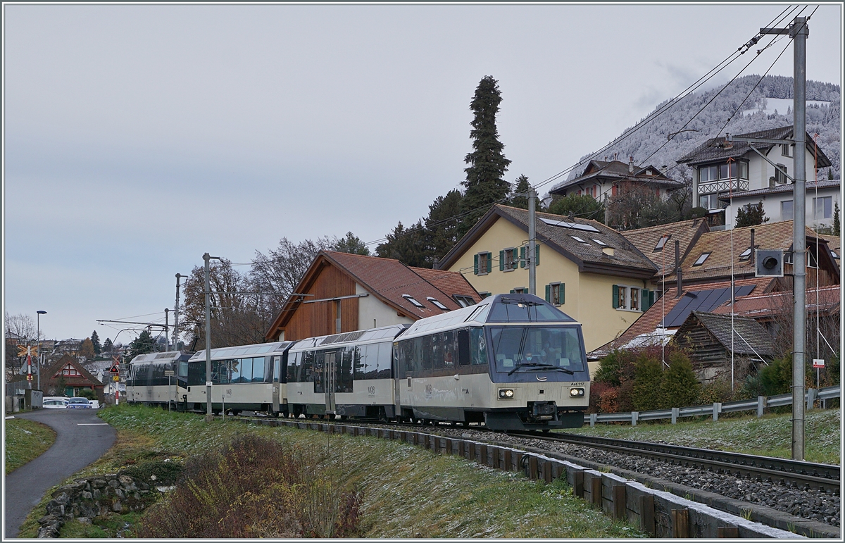 The MOB Ge 4/4 8004 with his MOB GoldenPass Panoramic Service from Zweisimmen to Montreux n by Planchamp. 

05.12.2020