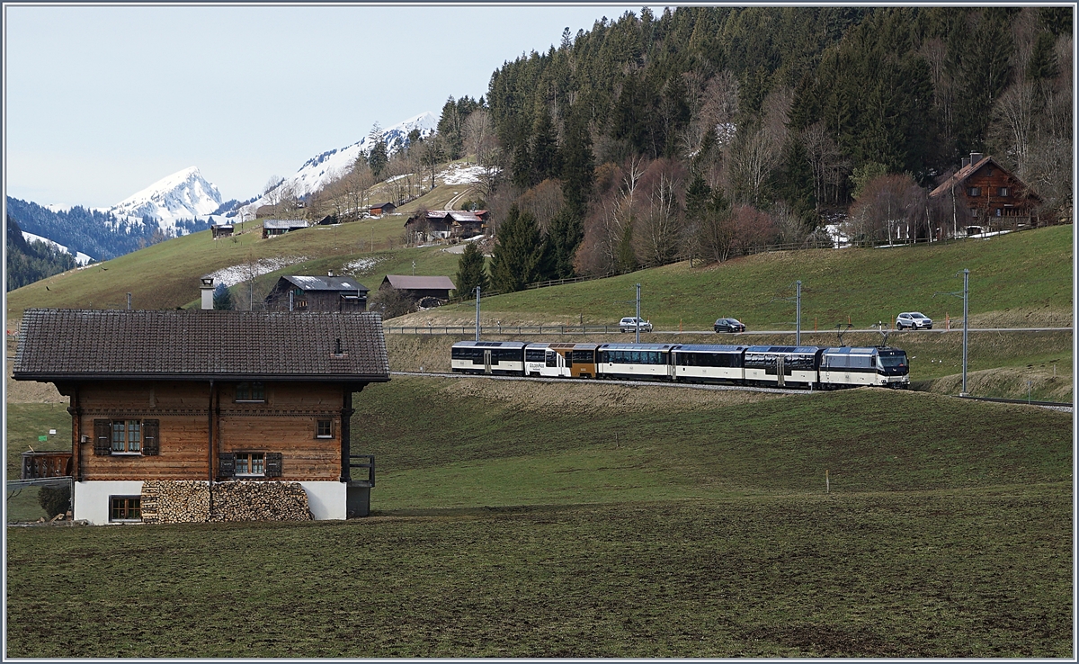 The MOB Ge4/4 8004 with a local train by Flendruz.
02.04.2018