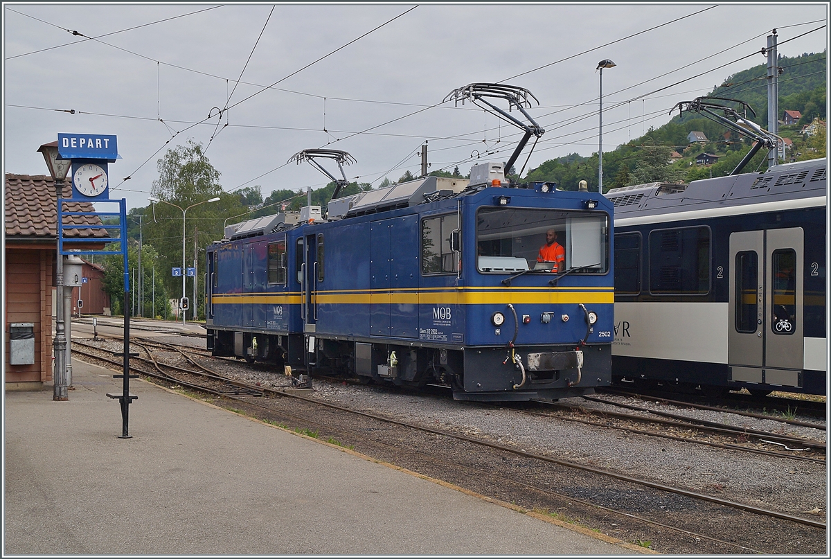 The MOB Gem 2/2 2502 and 2503 in Blonay. 

03.06.2021