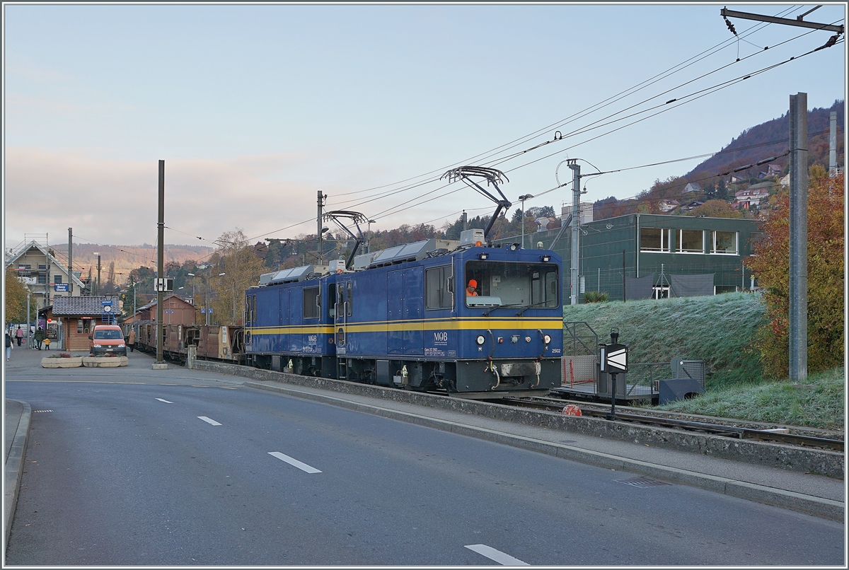 The MOB Gem 2/2 2502 and 2504 in Blonay. 09.11.2021