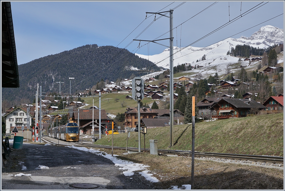 The MOB GoldenPass Panoramic Express in Rougemont. 

02.04.2018