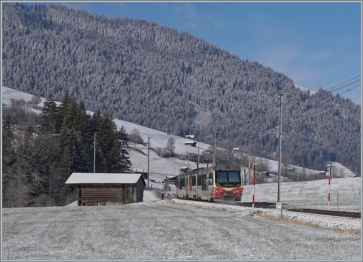 The MOB Lenkerpendel Be 4/4 5002 Nankai / Koyasan is betweeen Stöckli and Blankenburg on the way to Zweisimmen.

03.12.2020