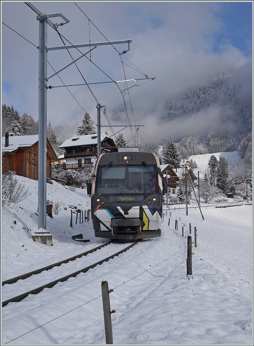 The MOB Lenkerpendel  Monach  (created by -Sarah Morris) Be 4/4 (Serie 5000) near Les Avants on the way to Montreux. 

02.12.2020