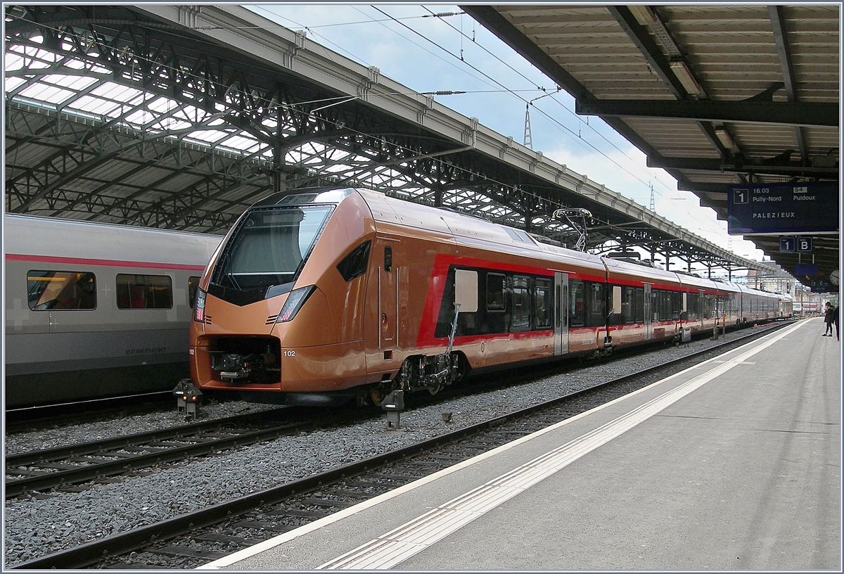 The new SOB RABe 526 102-6  Traverso  (UIC 94 85 7 526 102-9 CH-SOB) by test runs in Lausanne.

10.04.2019