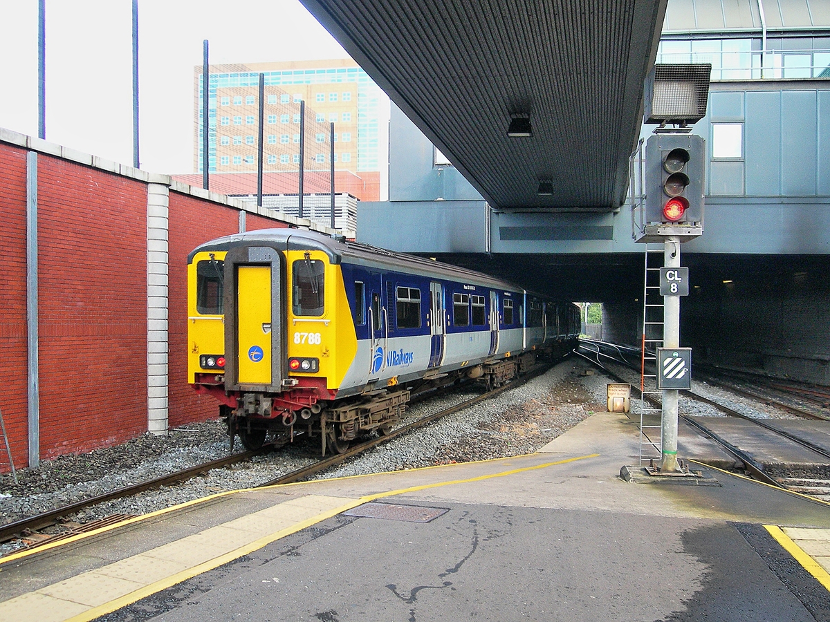 The NIR 8746 is leaving Belfast Central.
25.09.2007