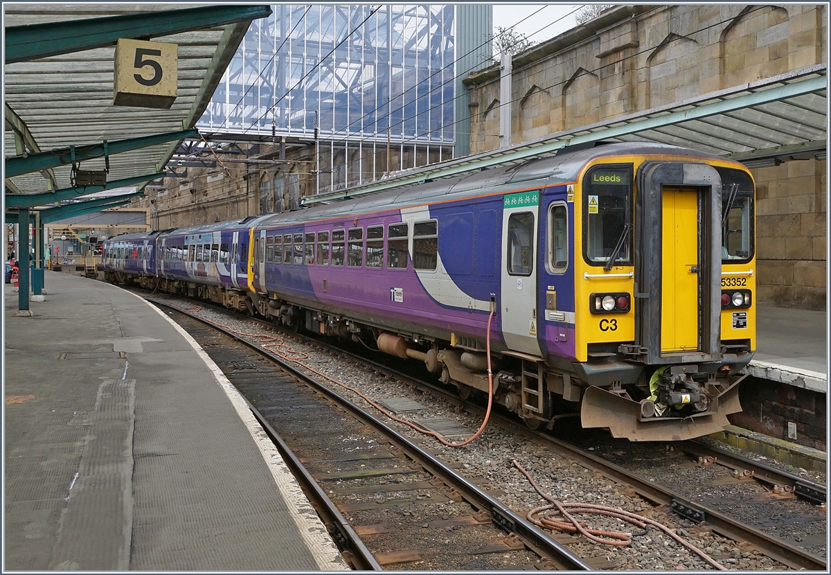 The Northern Class 153 (153352) to Leeds in Carlisle.
24.04.2018