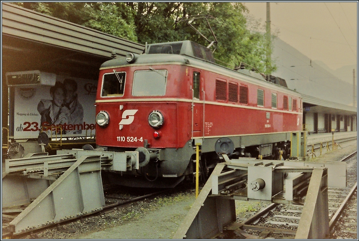 The ÖBB 1110 524-4 in Kufstein. 

Sept. 1993