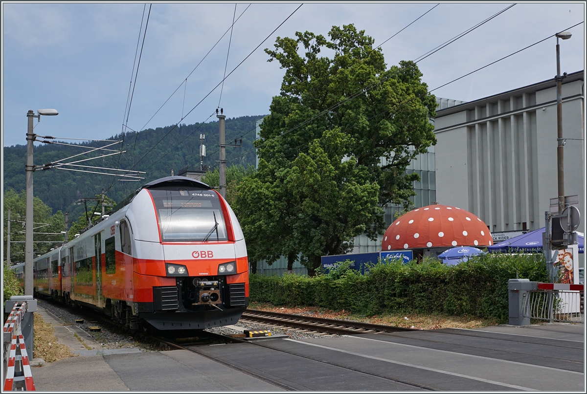 The ÖBB 4748 001-6 is by Bregenz on the way to Schruns. 

18.06.2023
