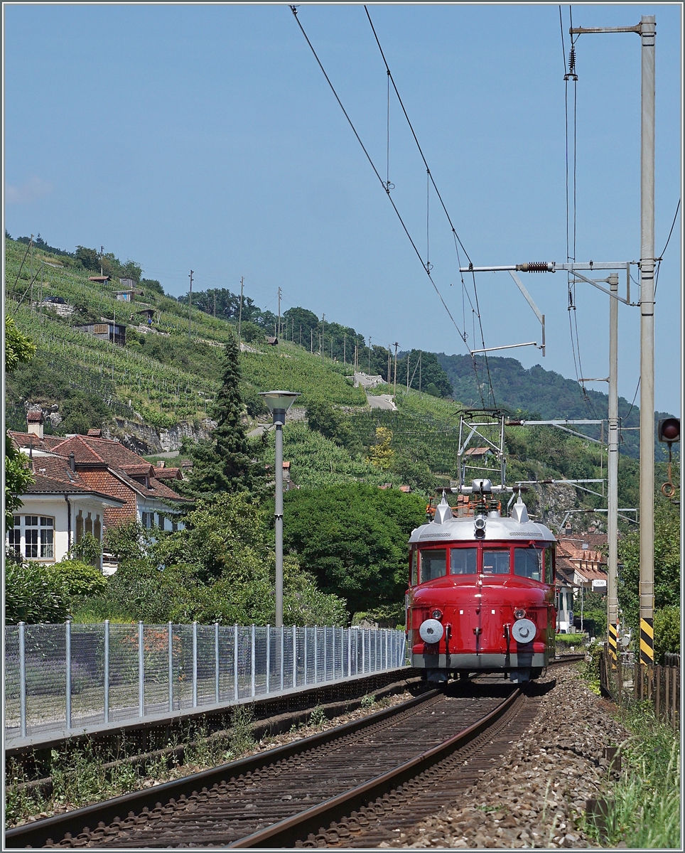 The OeBB RCe 2/4 No. 607 is in Ligerz on its way to Balsthal and was immortalized here at the former station, although the end signal, removed with a computer, doesn't immediately reveal the image as a follow-up shot.

June 19, 2025