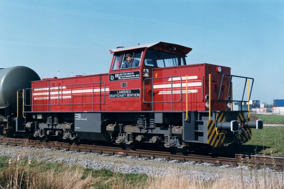 The old Bentheimer Eisenbahn D23 is seen on 2 August 1998 at Coevorden-Heege. 