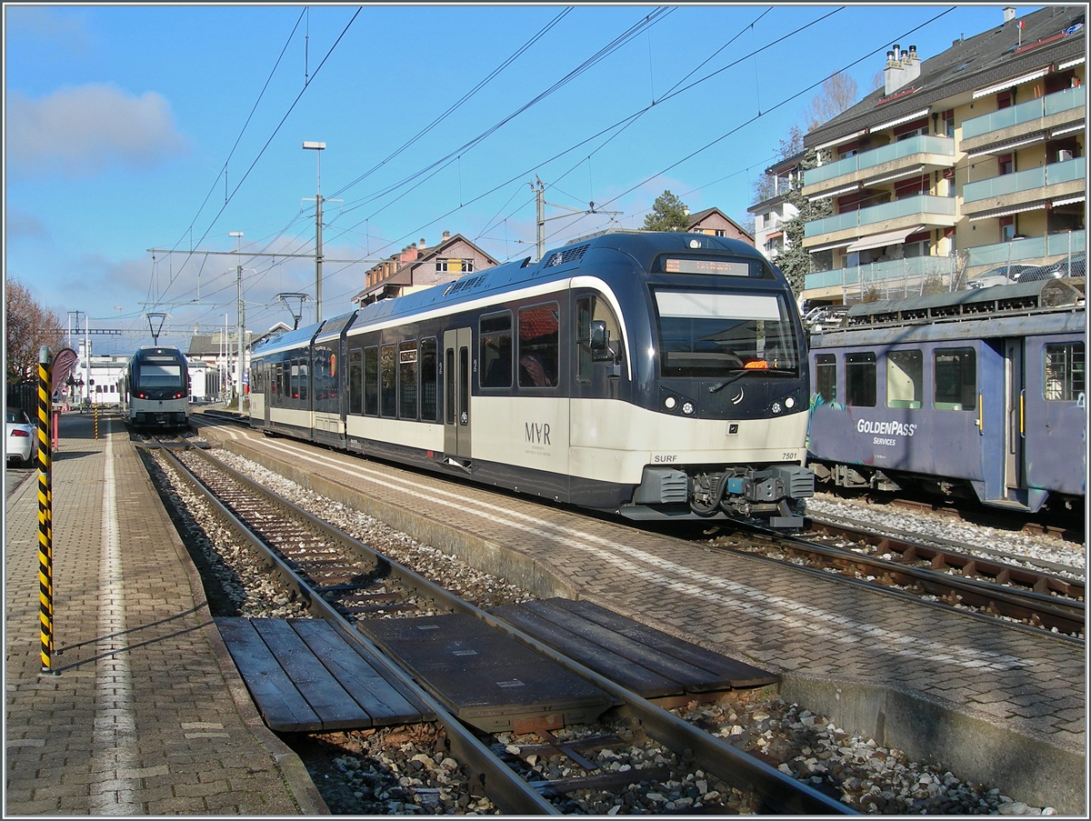 The regional trains Montreux - Les Avant - Montreux intersect in Chernex. In the foreground the CEV MVR ABeh 2/6 7501  St-Légier La Chiesaz  to Les Avants. I removed some graffiti on the MOB BDe 4/4 in the background.

Dec 17, 2023