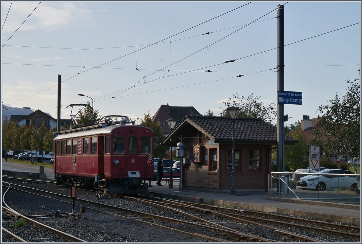 The RhB ABe 4/4 N° 35 in Blonay.

13.10.2019