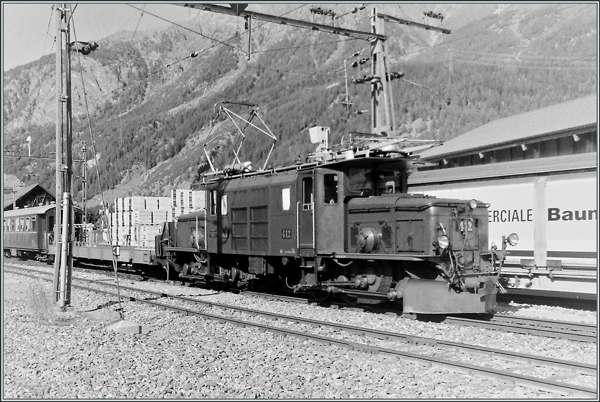 The RhB Ge 6/6 I N° 412 in Zernez.

Sept. 1993