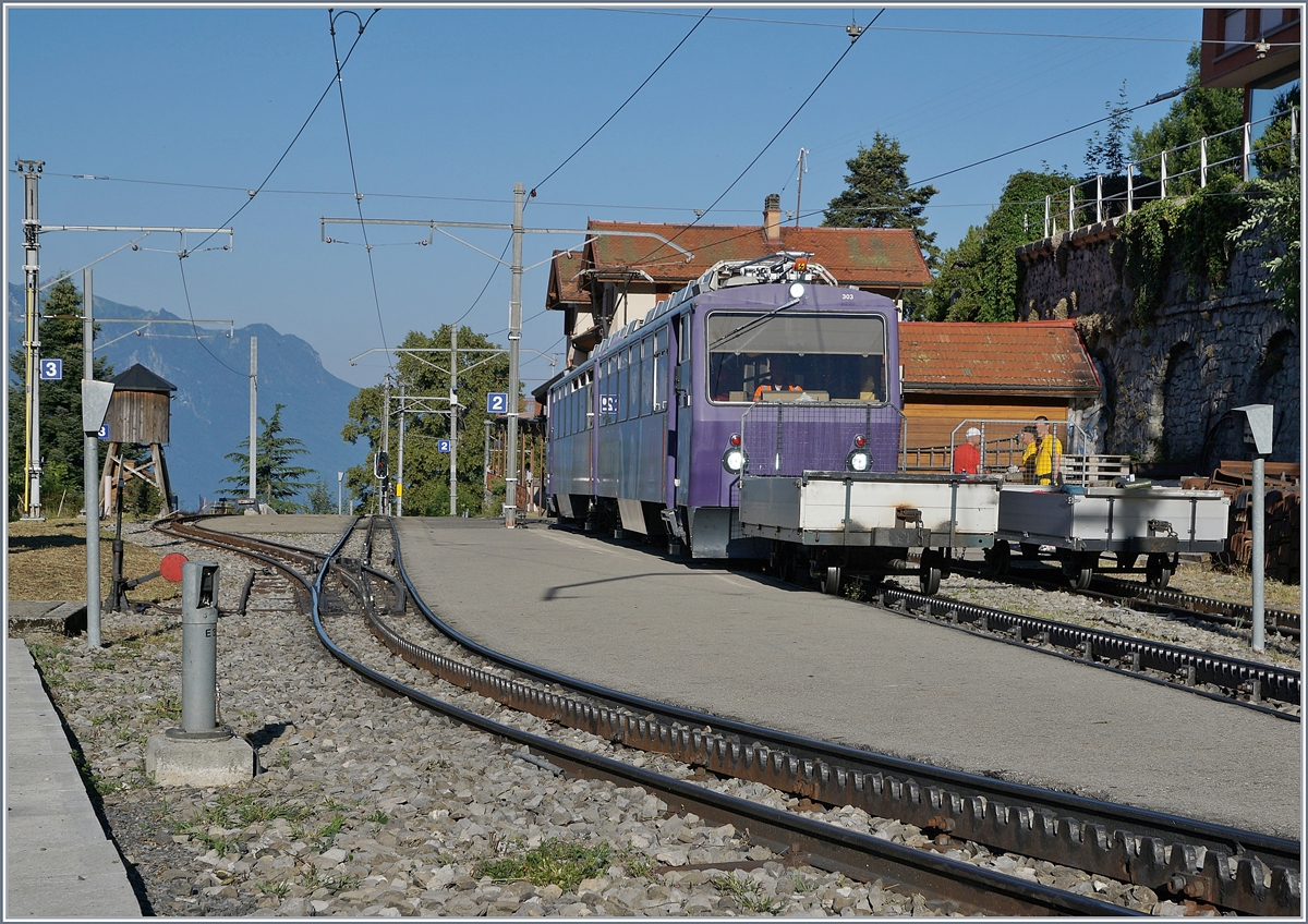 The Rochers de Naye Bhe 4/8 303 in Caux.
01.07.2018