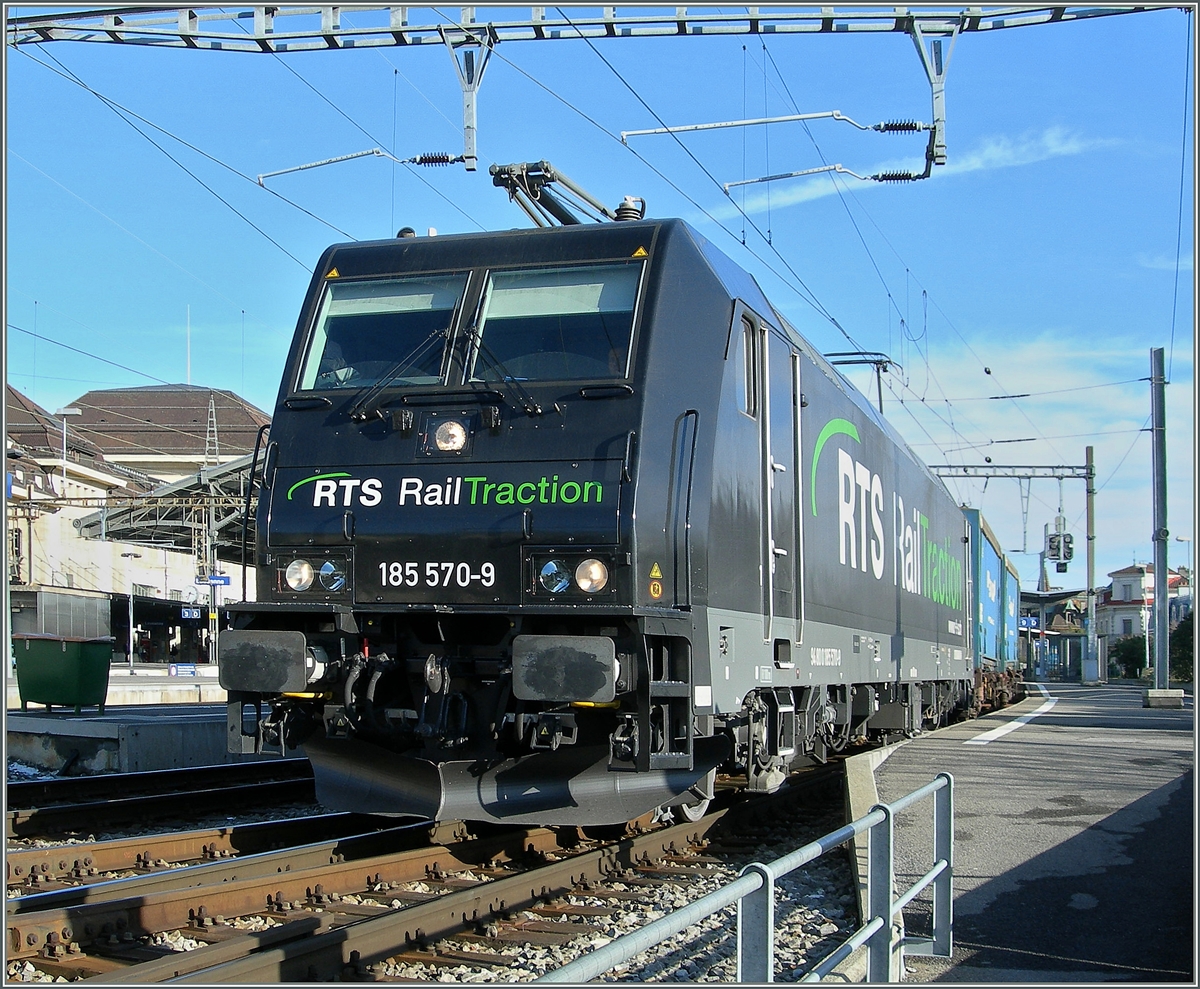 The RTS Re 185 570-9 in Lausanne. 
09.02.2007
