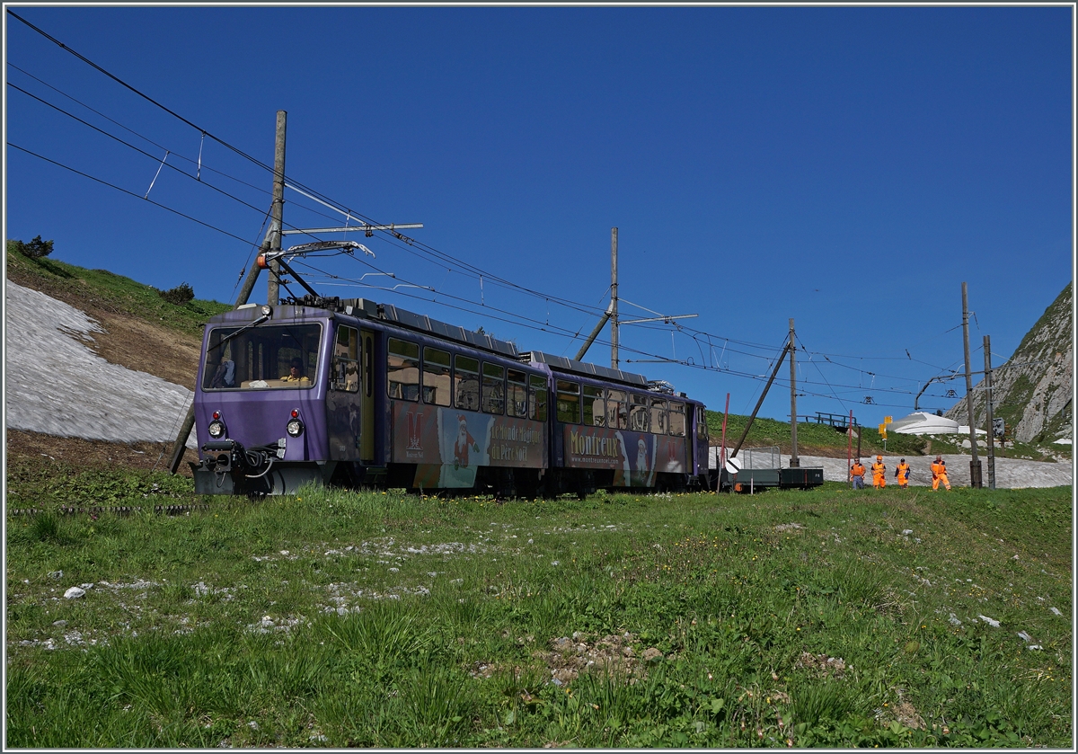 The Santa Claus Train on the Roches de Naye.
28.06.2016