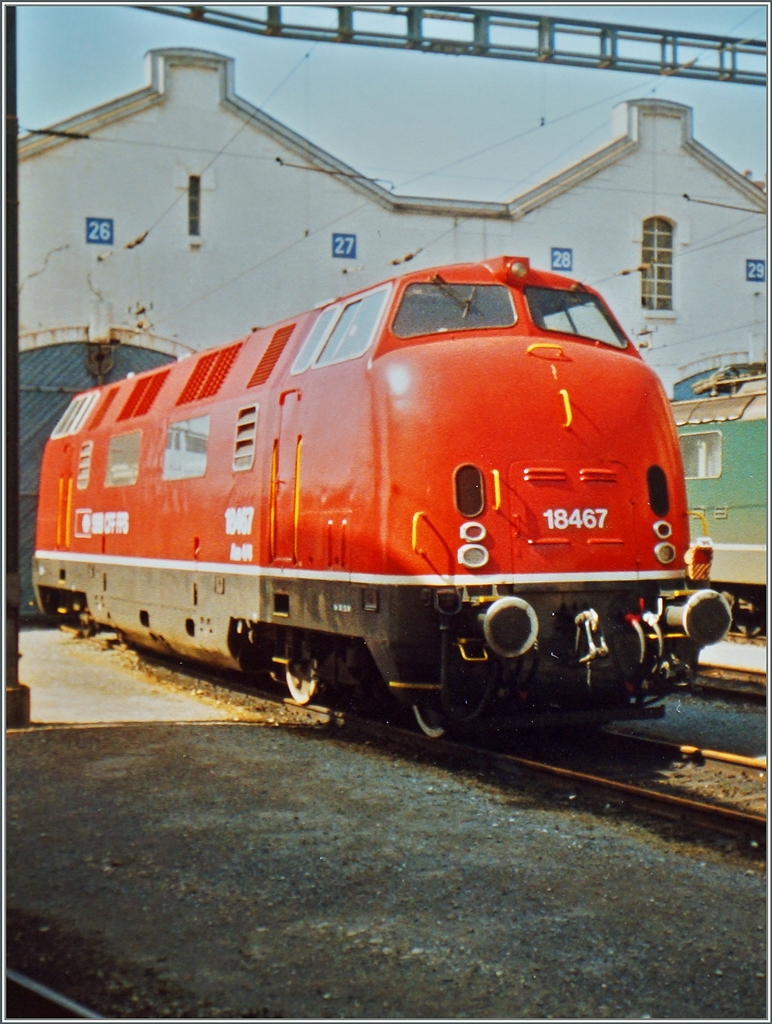 The SBB CFF FFS Am 4/4 18467 in Lausanne.
17. 03.1993