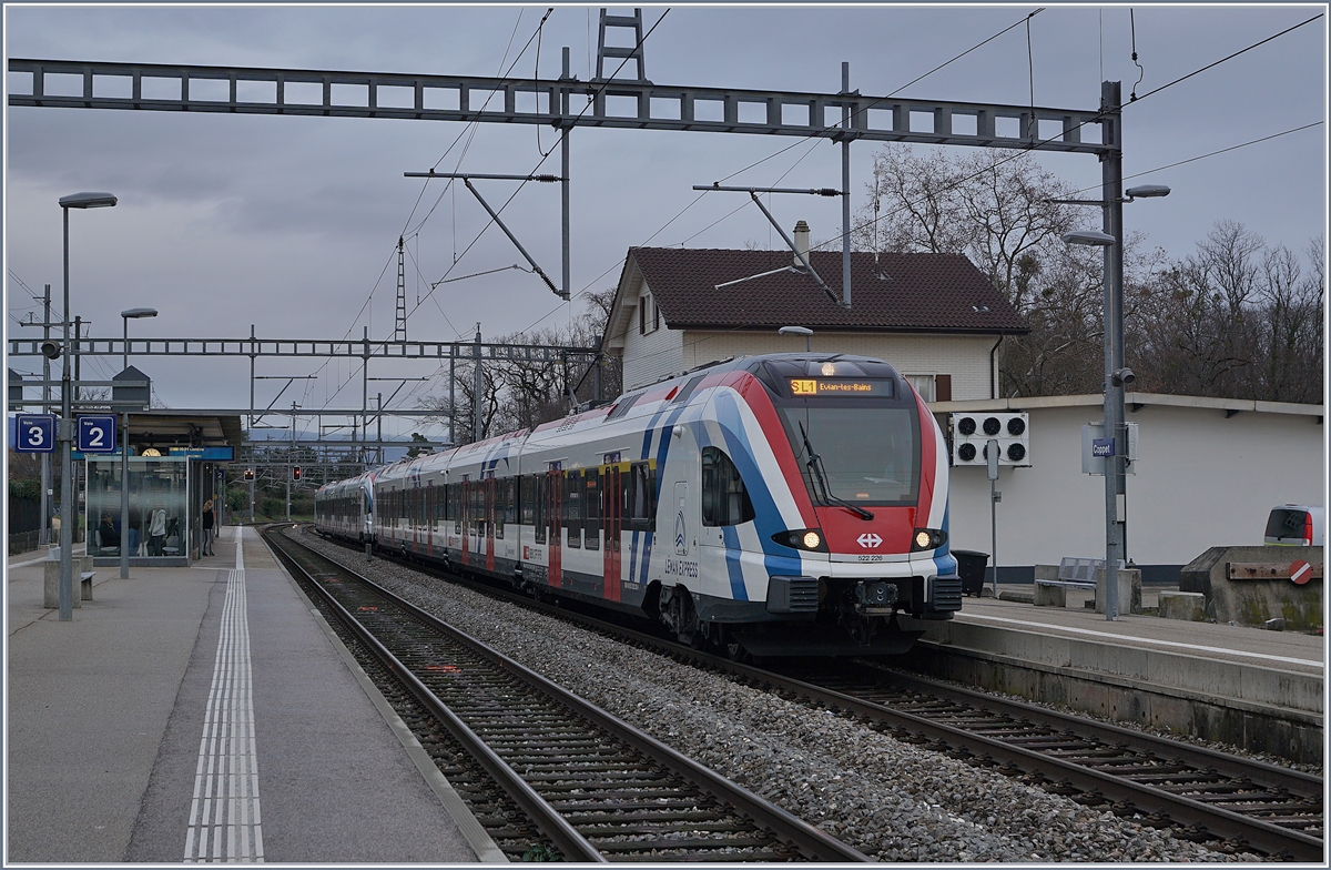 The SBB CFF LEX RABe 522 226 and an other one in Coppet.

15.12.2019
 