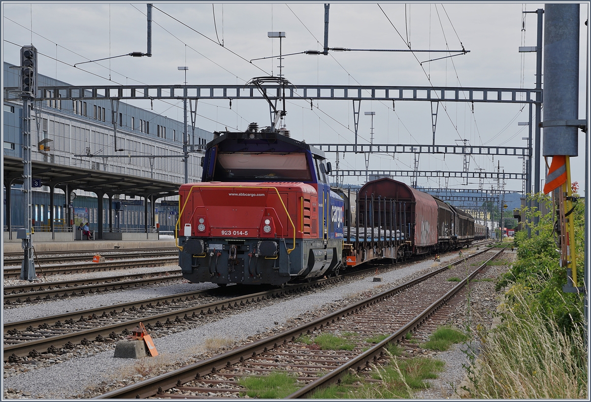 The SBB Eem 923 014-5 in Zofingen. 

24.06.2018