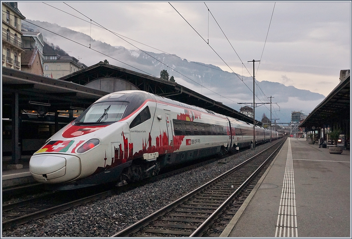 The SBB ETR 610 RABe 503 022  Johann Wolfgang von Goethe  in Montreux.
07.01.2018