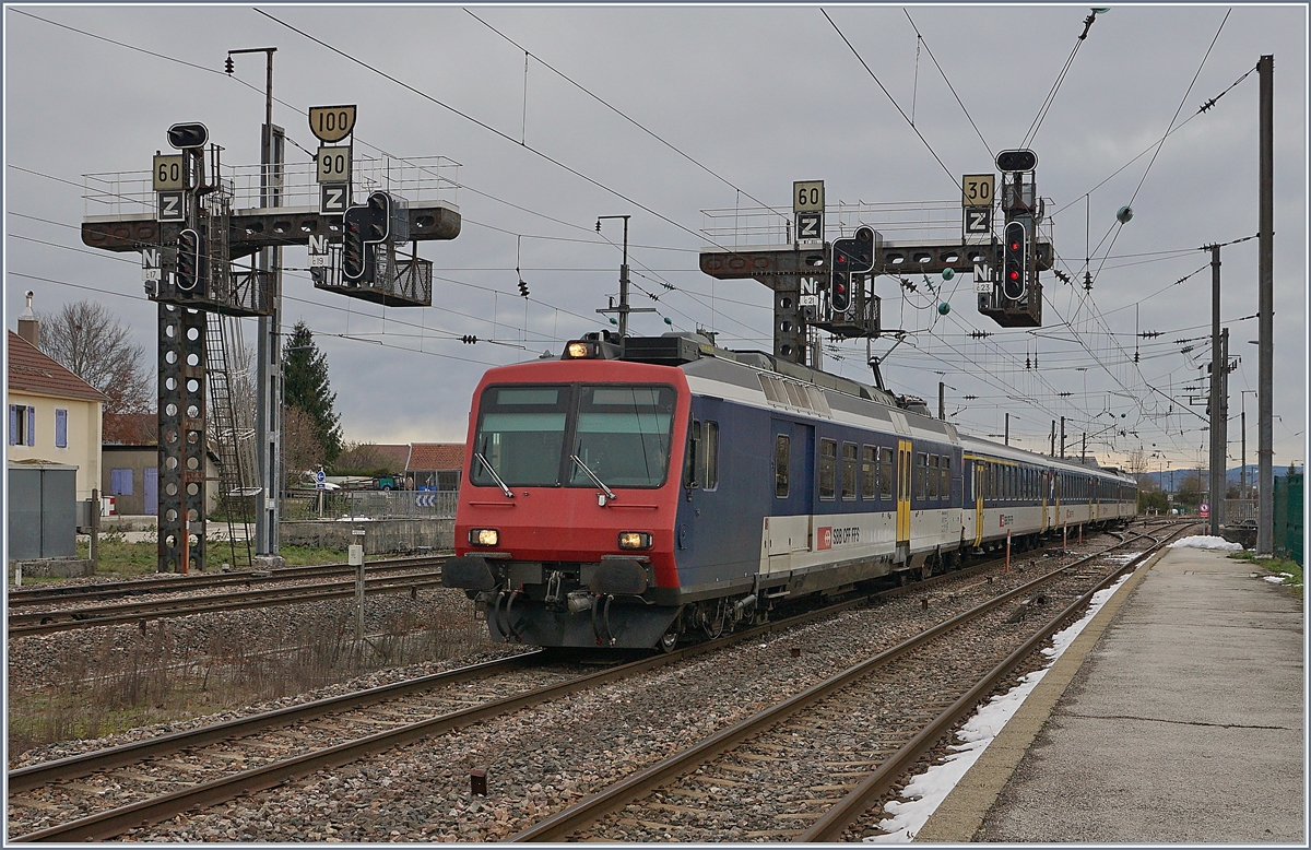 The SBB NPZ RE Neuchâtel - Frasne in Frasne.

23.11.2019