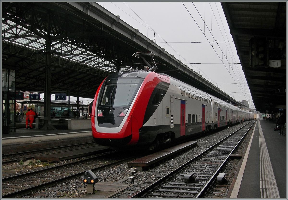 The SBB RABe 502 (UIC 94 85 0502 203-8 CH-SBB) Twindexx in Lausanne.
24.02.2016