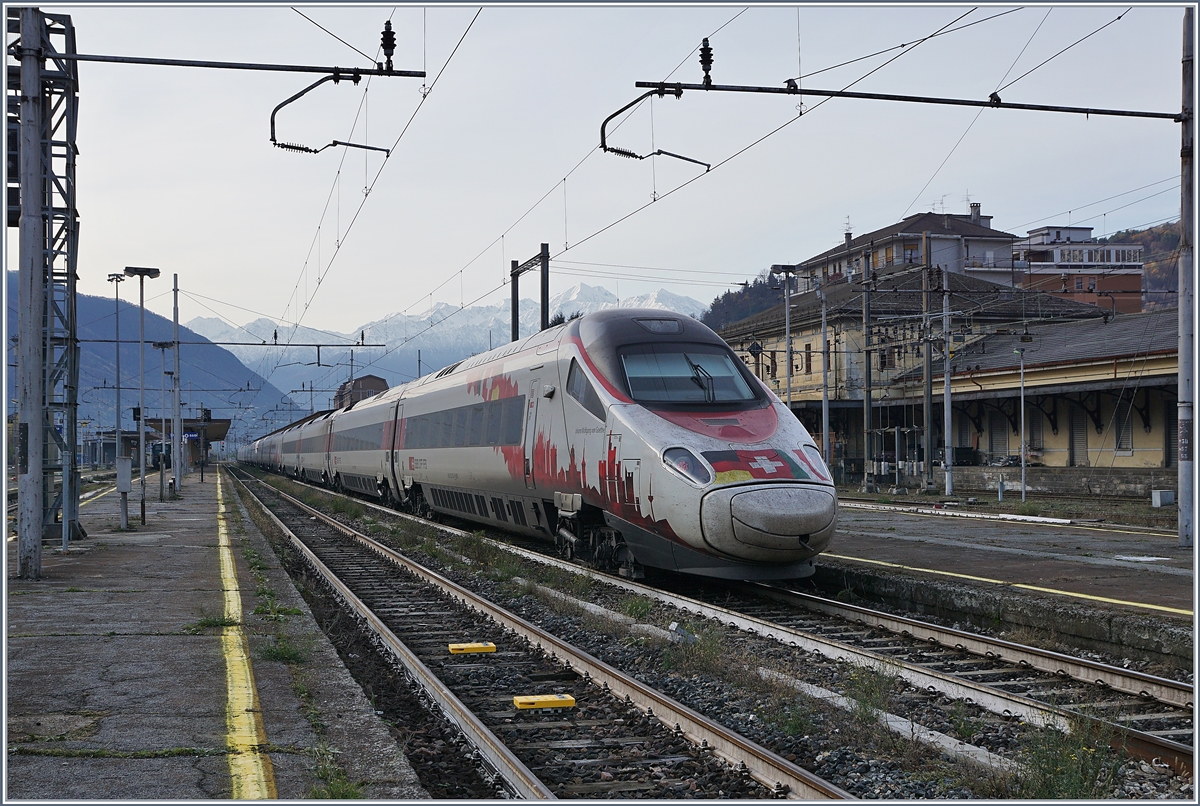 The SBB RABe 503 022-7 Johann Wolfgang von Goethe in Domodossola.
29.11.2018