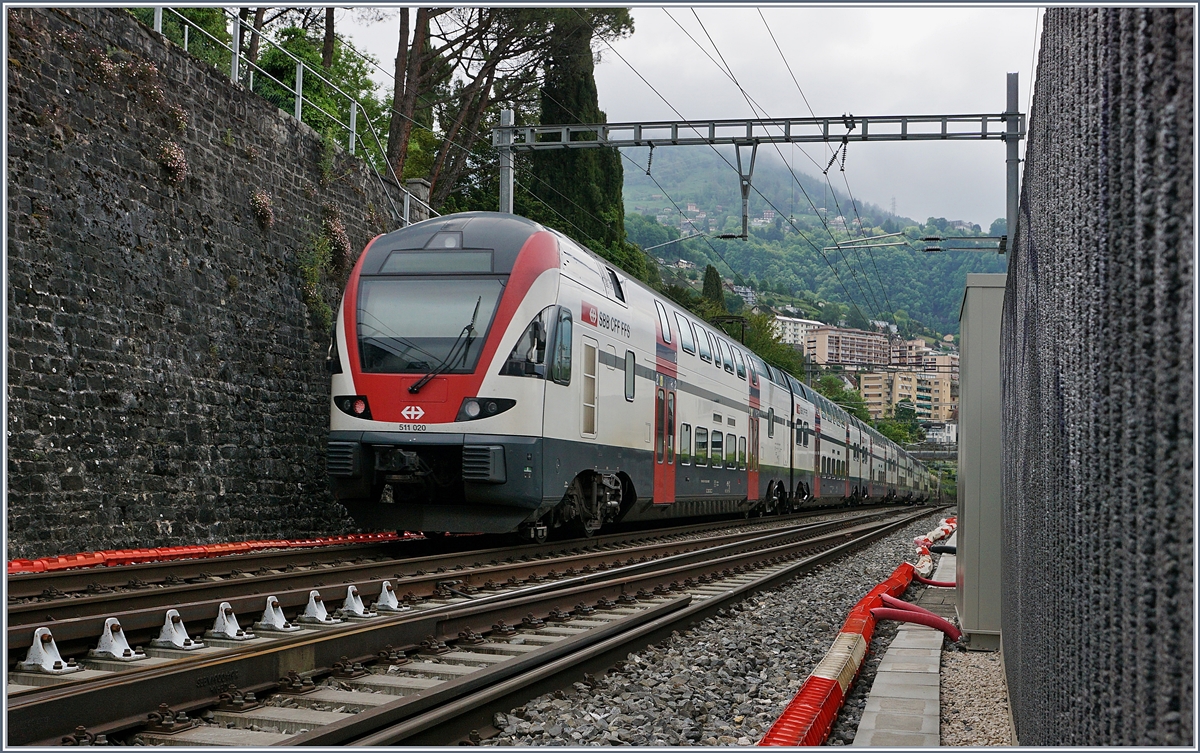 The SBB RABe 511 020 on the way from Annemasse to St Maurice in Montreux.

06.05.2020