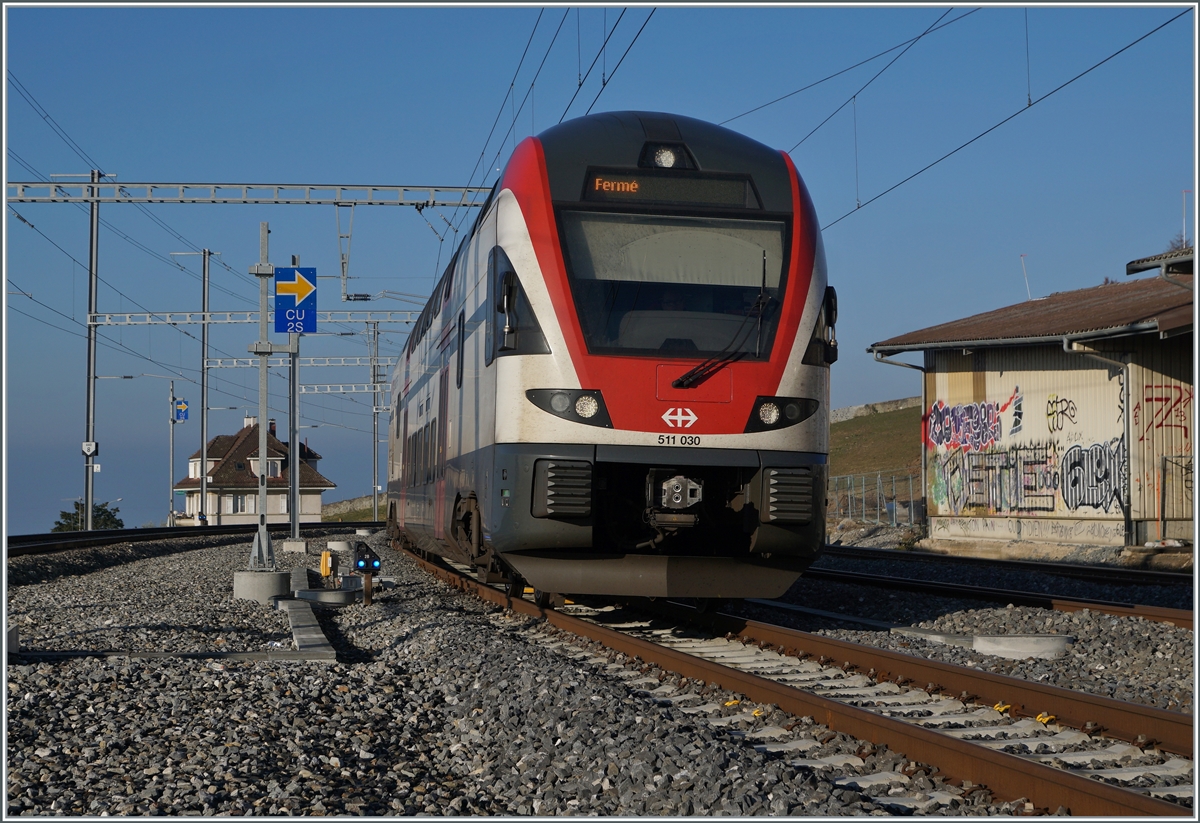 The SBB RABe 511 030 from Grandson is arriving at histerminate Station Cully. 

16.02.2023