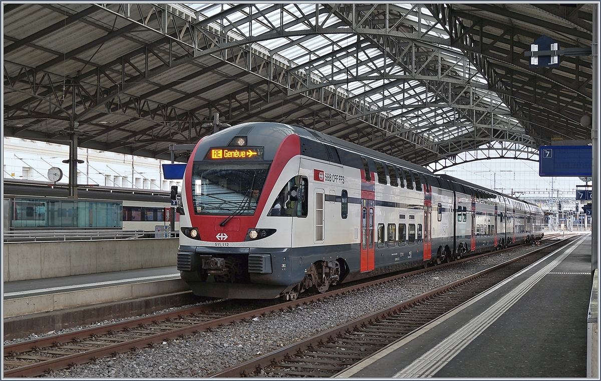 The SBB RABe 511 112 in Lausanne is the Special RE Service to Geneva Airport (work on the line). 

25.04.2020