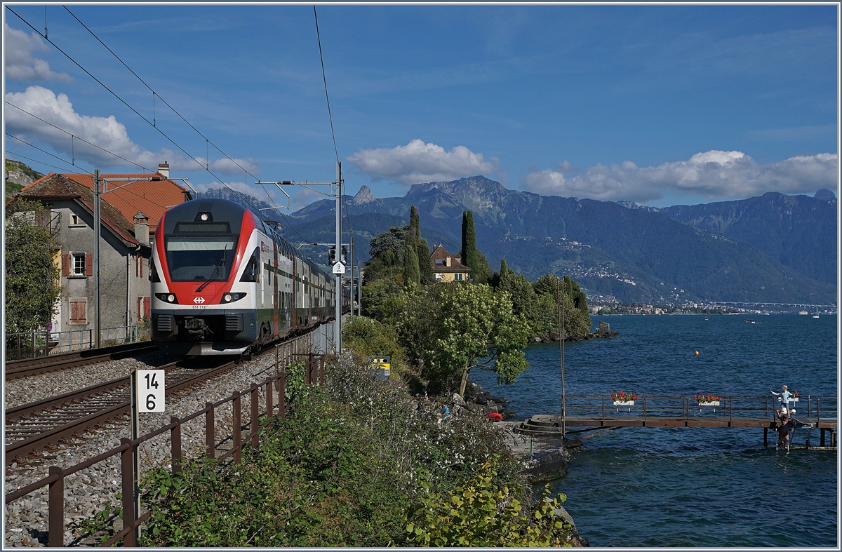 The SBB RABe 511 117 on the way to Genüve by St Saphorin. 
26.08.2018