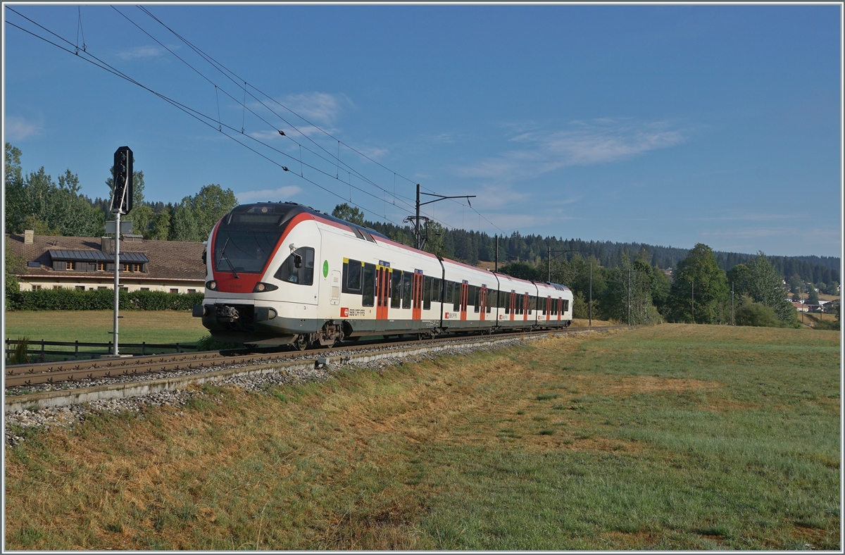 The SBB RABe 523 022-7 (RABe 523 94 85 0 523 022-7 CH-SBB) on the way from Aigle is arriving at the Le Brassus Station. 

15.08.2022