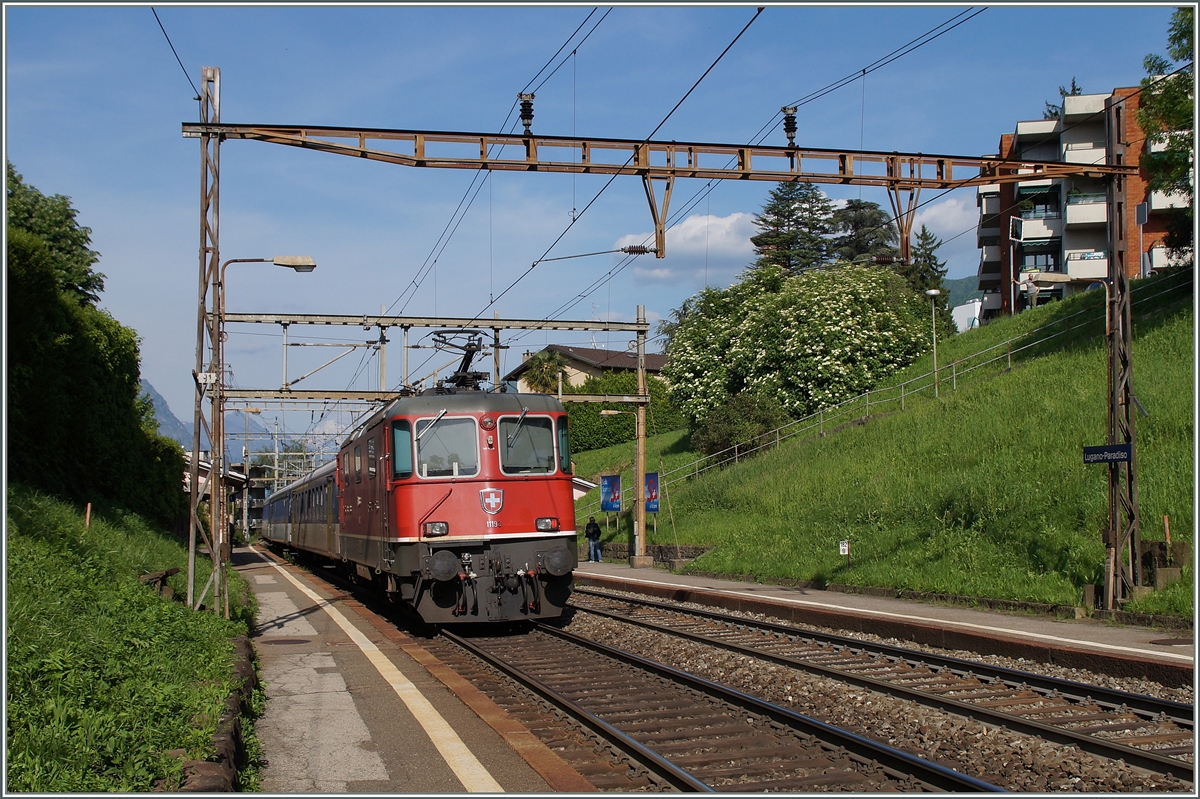 The SBB Re 4/4 II 11192 in Lugano Paradiso.
05.05.2014