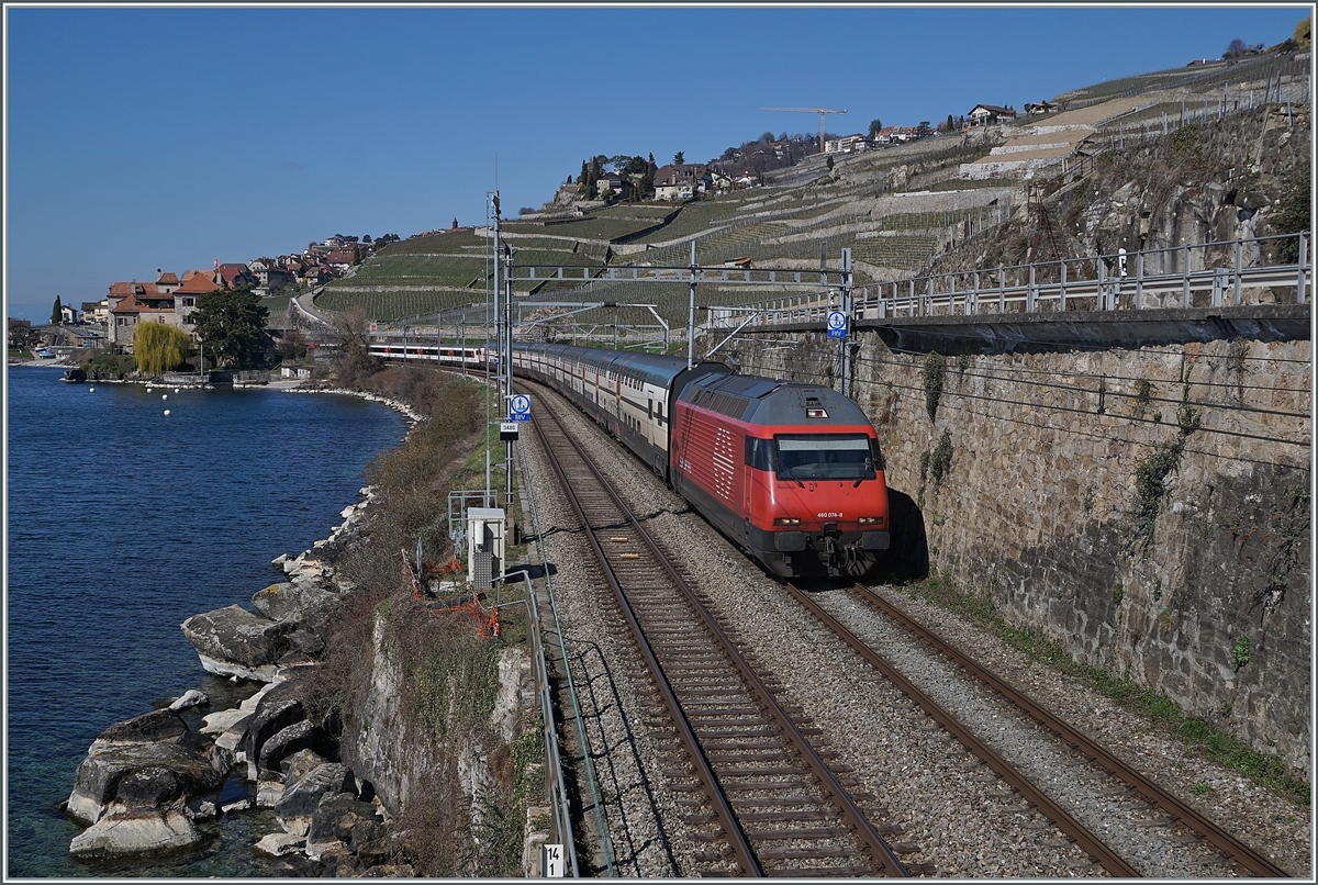 The SBB Re 460 074-6 with an IR 90 by Rivaz. 

20.03.2021