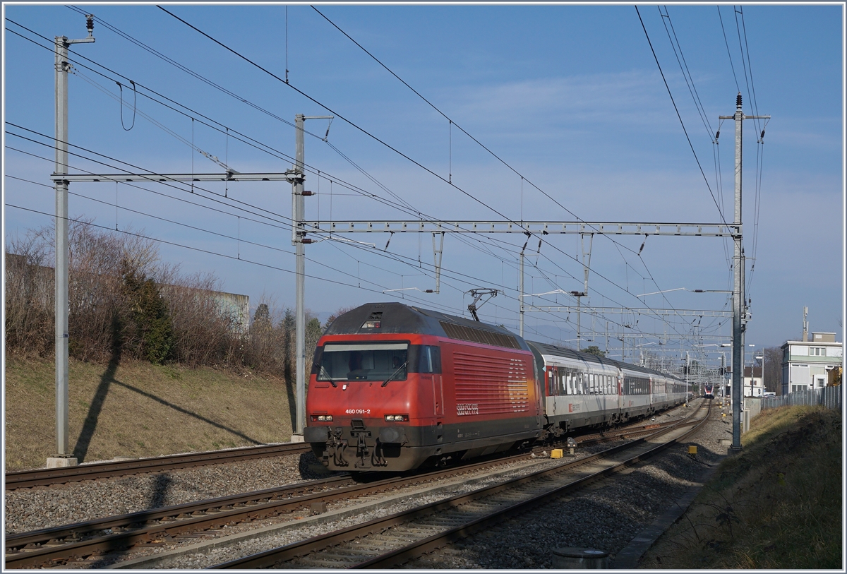 The SBB Re 460 091-2 with an IR90 on the way to Geneva Airport in Coppet.

21.01.2020