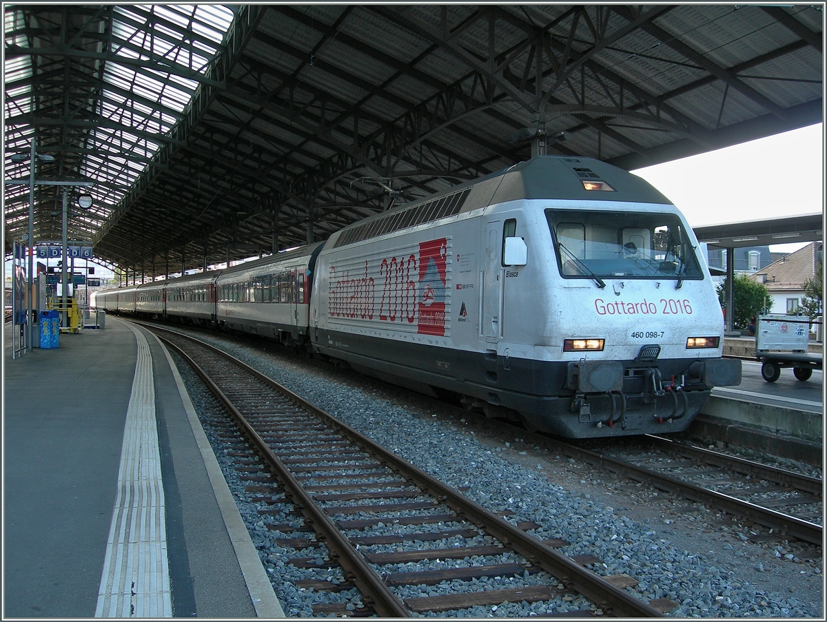 The SBB Re 460 098-7  Bodio  in Lausanne.
09.07.2015