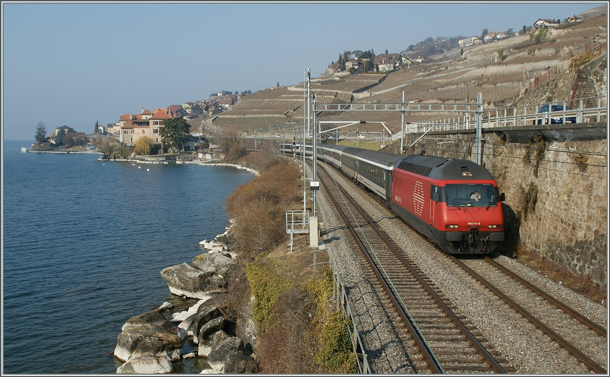 The SBB Re 460 111-8 near Rivaz.
04.03.2012