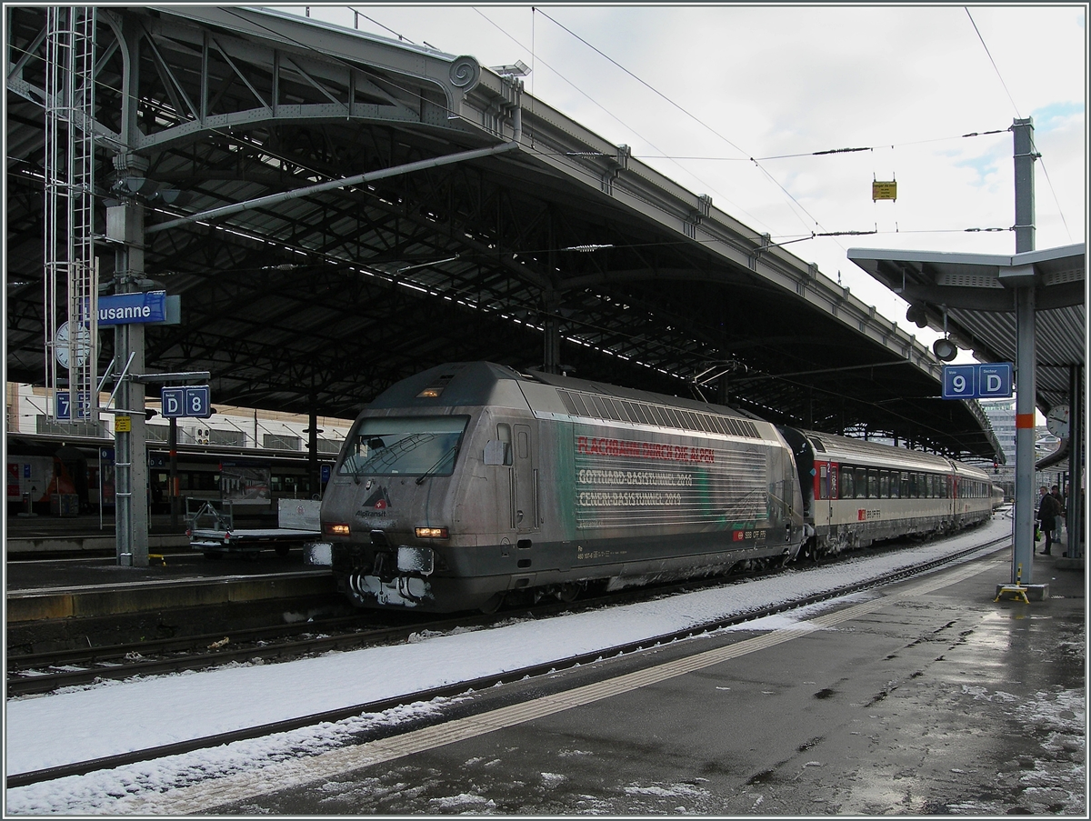 The SBB Re 460  Alptransit  on dark winter day in Lausanne.
16.01.2016