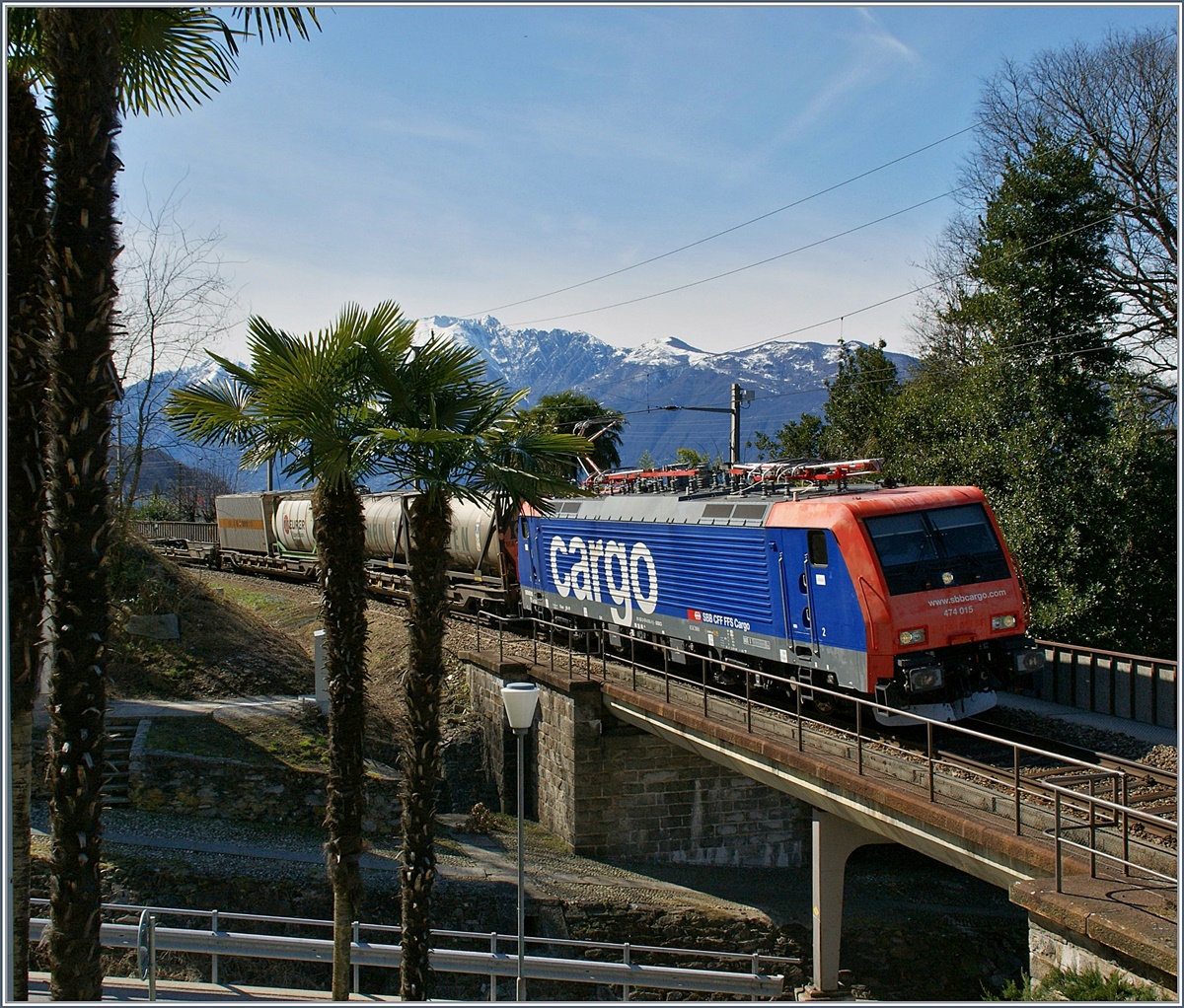 The SBB Re 474 015 by Magadino.
21.03.2013