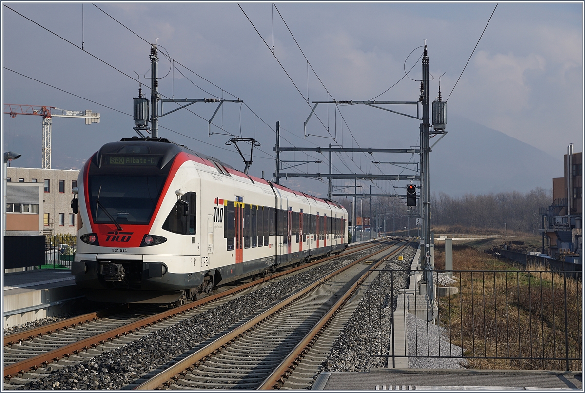 The SBB TILO Flirt RABe 524 014 by Stabio is running to Mendrisio.
16.01.2018