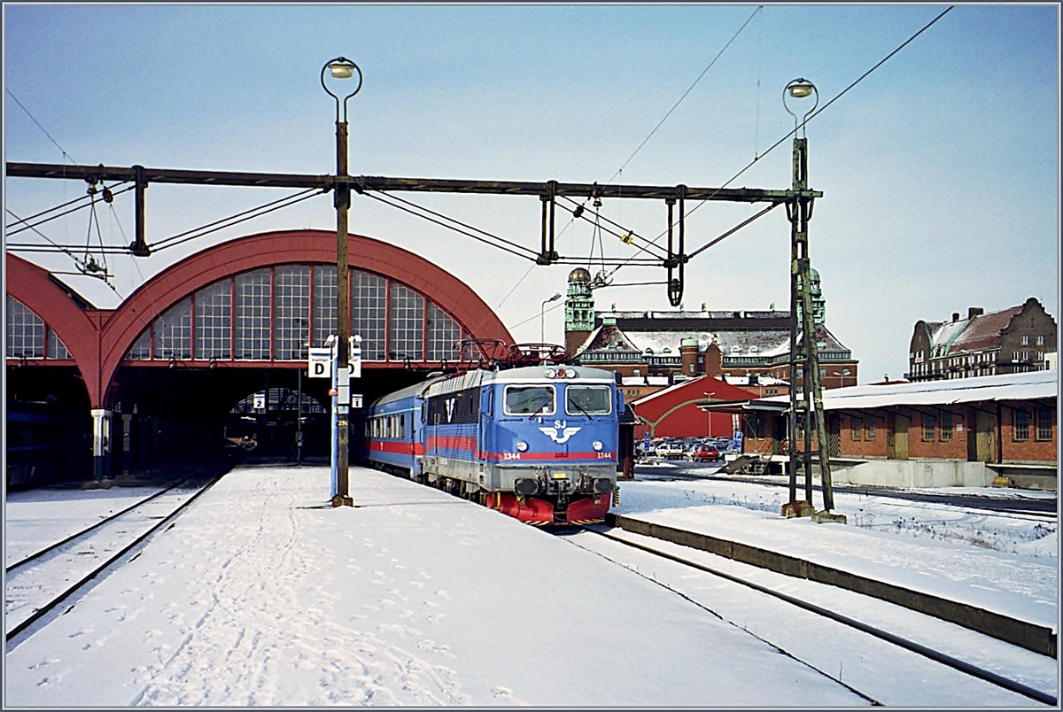 The SJ RC 1344 in Malmö C. Analog pictures from the march 2001