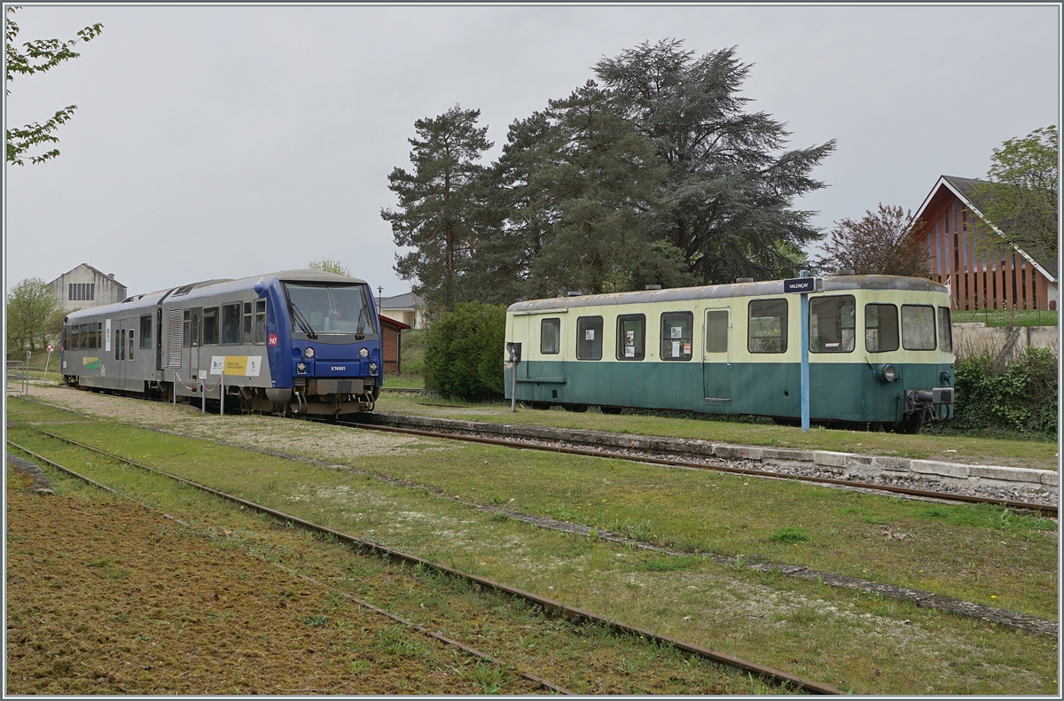 The small narrow-gauge railway  Blanc-Argent  runs in the middle of France: the SNCF X 74501 is waiting at the Valençay Station for his departur.

April 7, 2024
