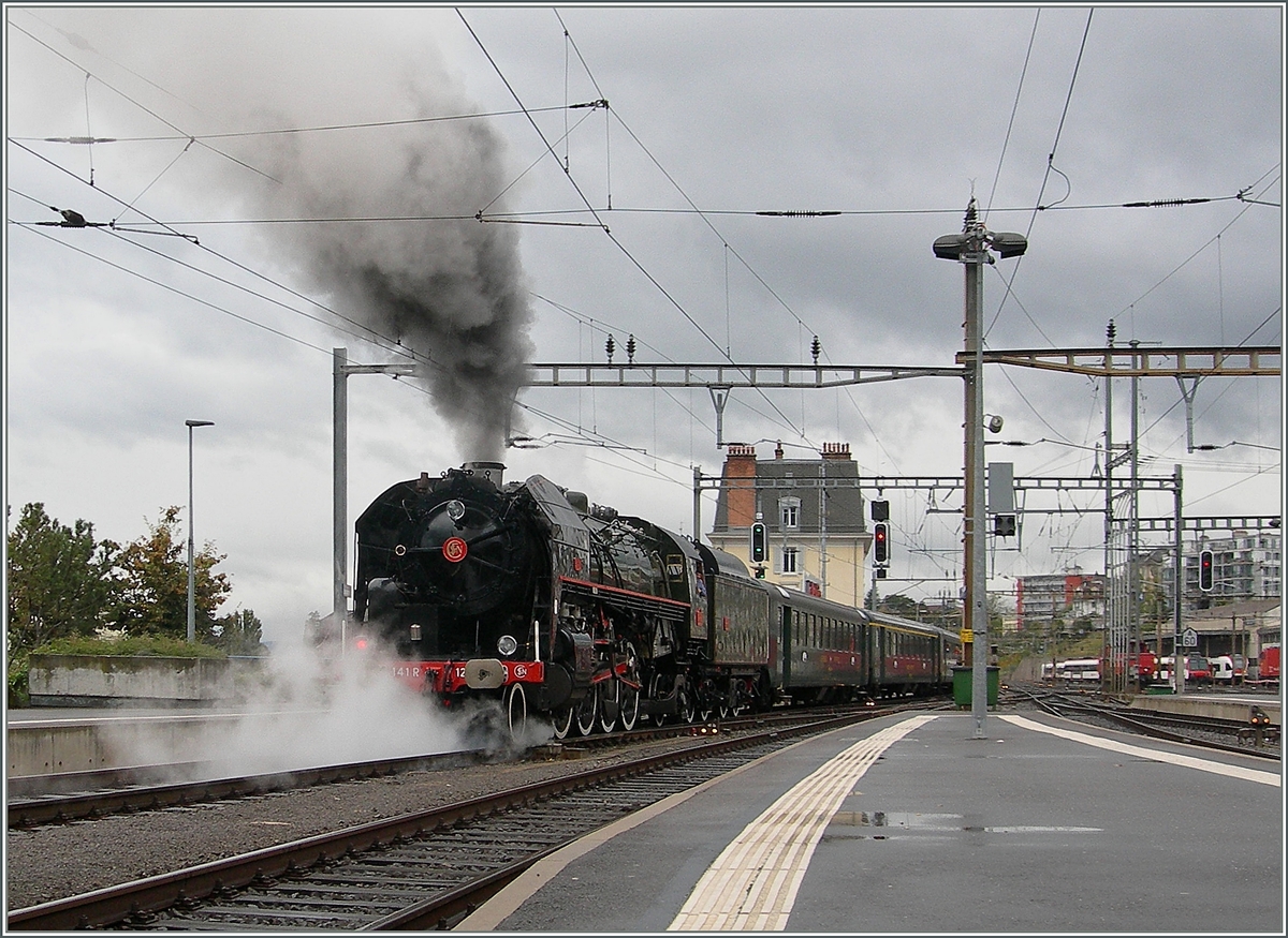 The SNCF 141 R 1244 in Lausanne.
08.10.2011